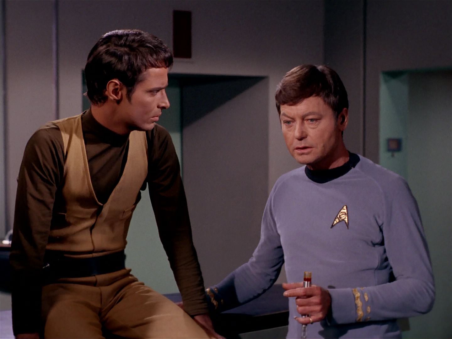 ariane179254_StarTrek_2x22_ByAnyOtherName_2619.jpg