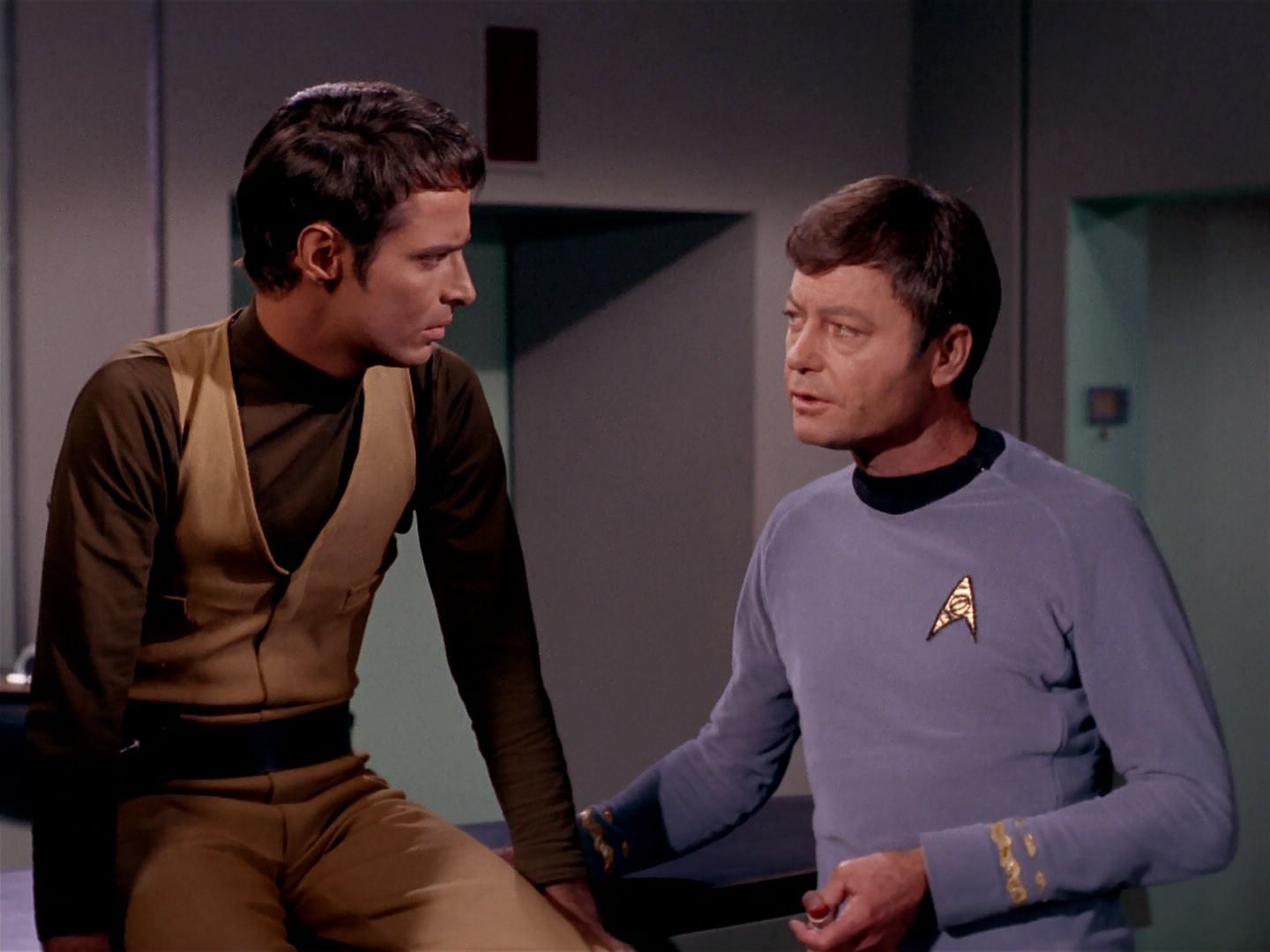 ariane179254_StarTrek_2x22_ByAnyOtherName_2622.jpg