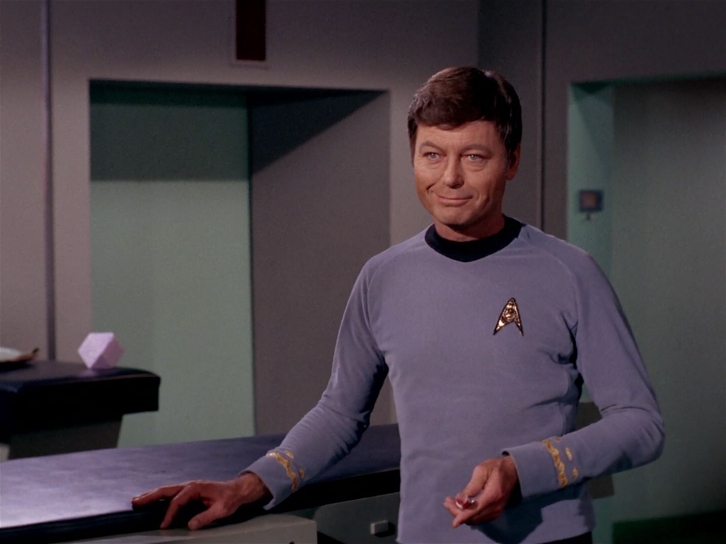 ariane179254_StarTrek_2x22_ByAnyOtherName_2637.jpg