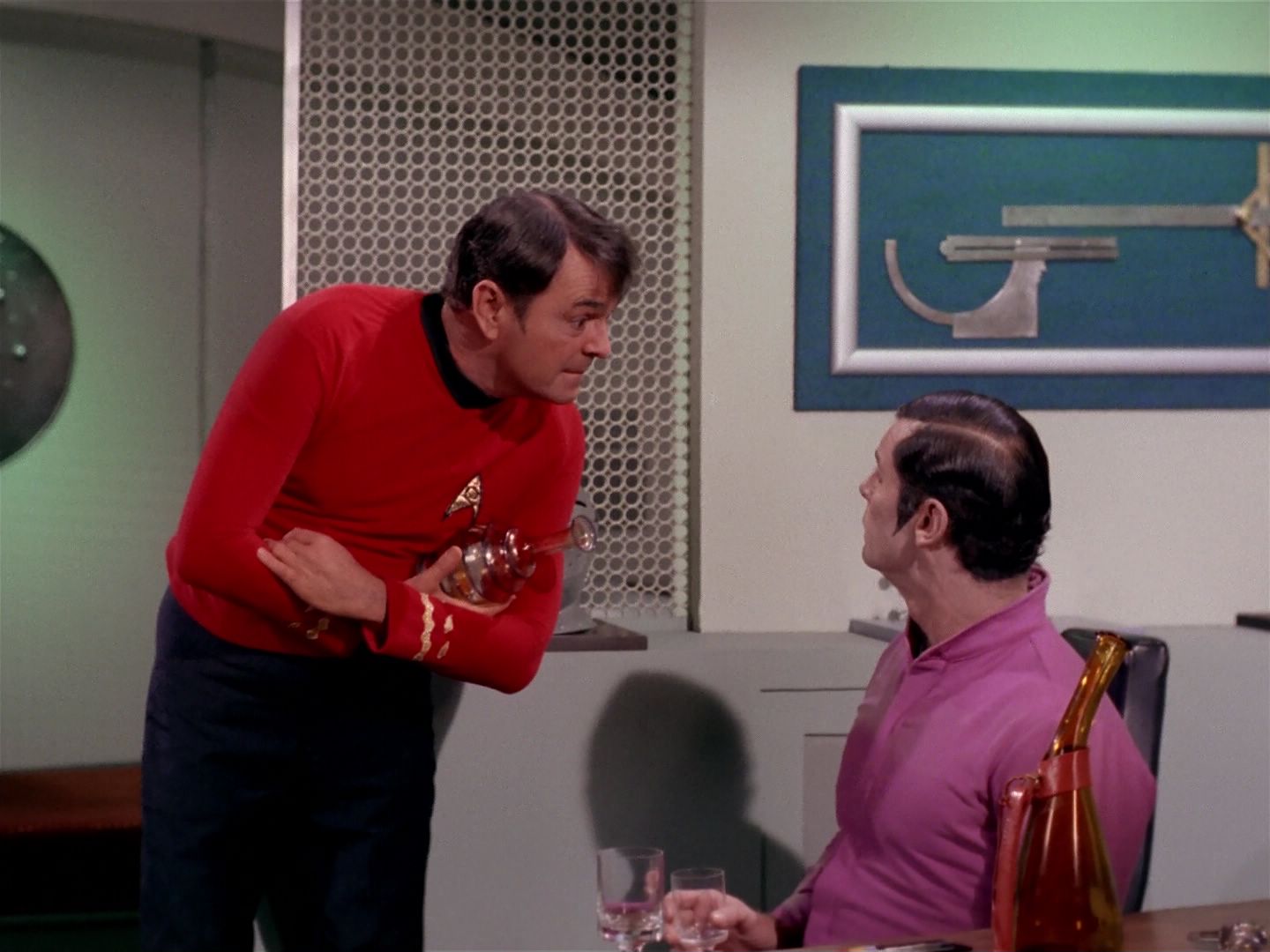 ariane179254_StarTrek_2x22_ByAnyOtherName_2649.jpg