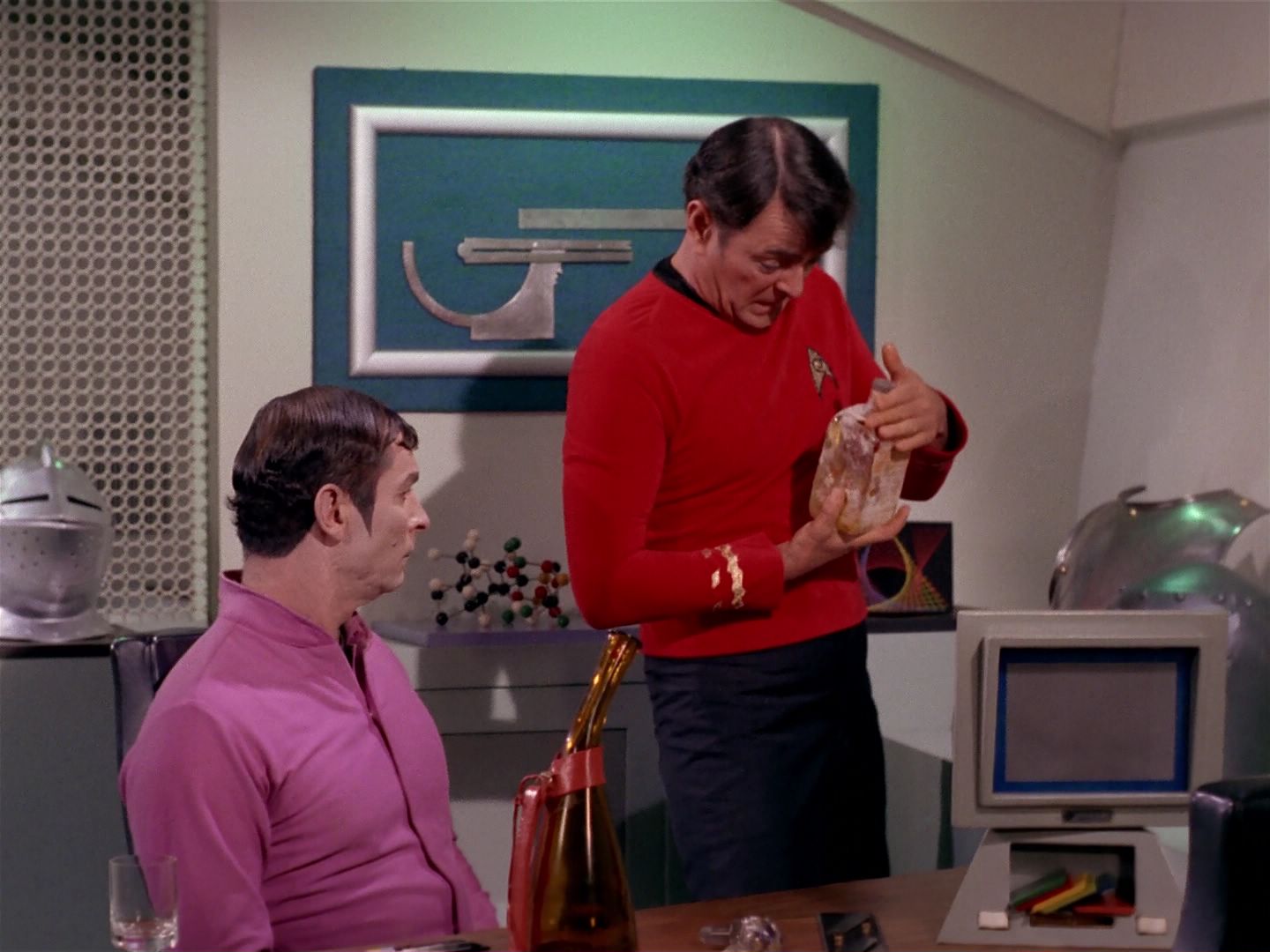 ariane179254_StarTrek_2x22_ByAnyOtherName_2662.jpg