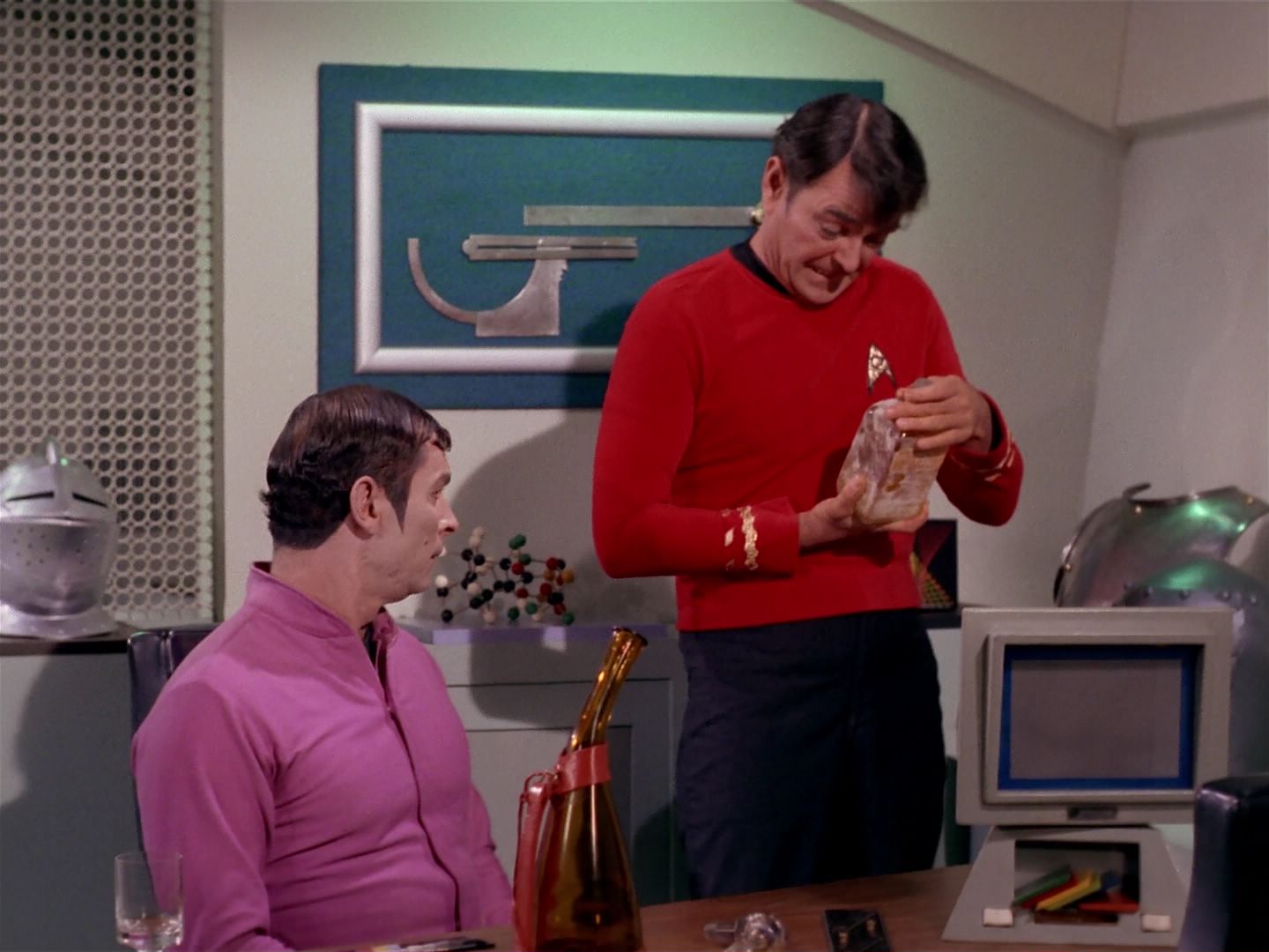ariane179254_StarTrek_2x22_ByAnyOtherName_2665.jpg