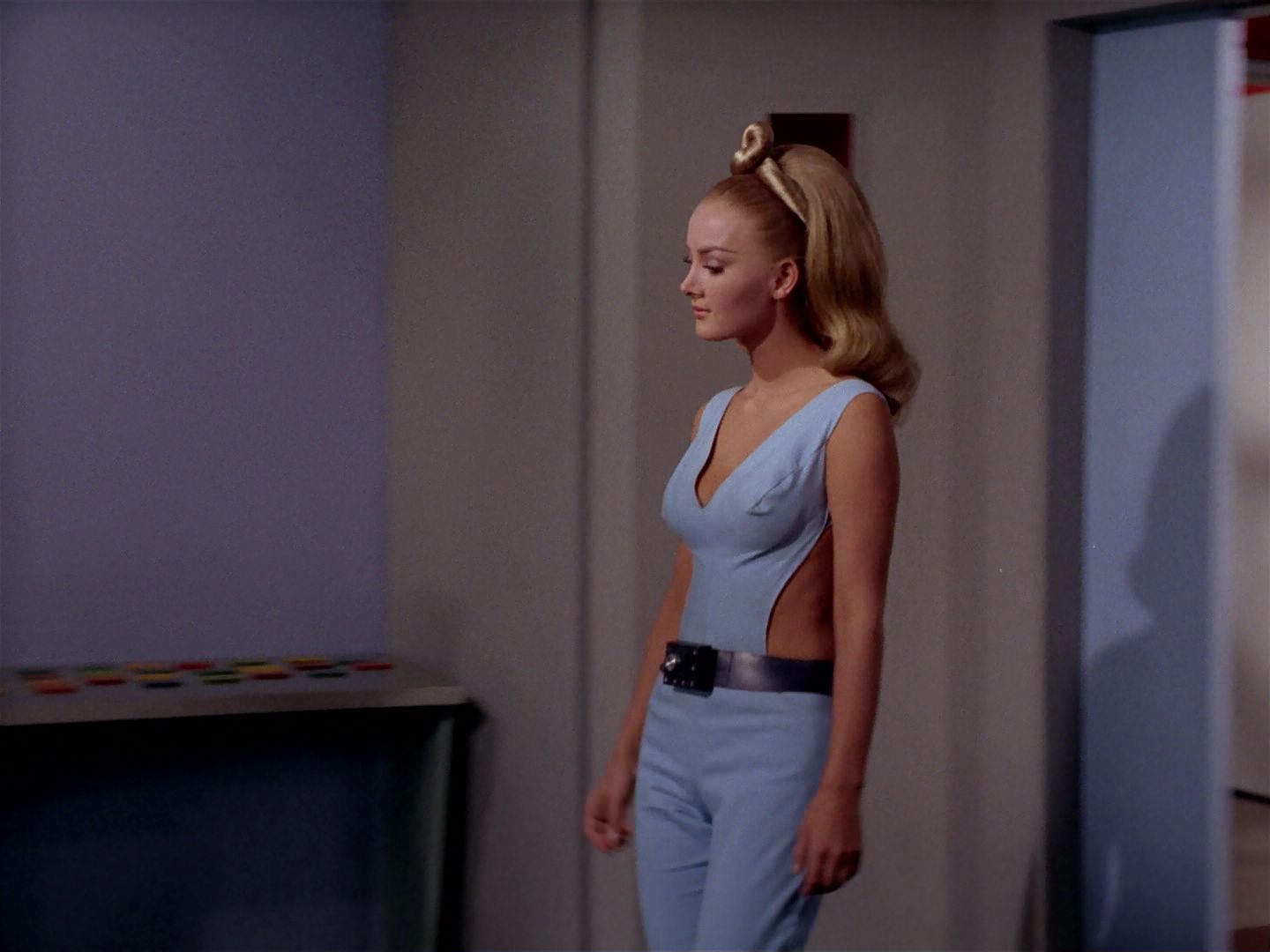 ariane179254_StarTrek_2x22_ByAnyOtherName_2695.jpg