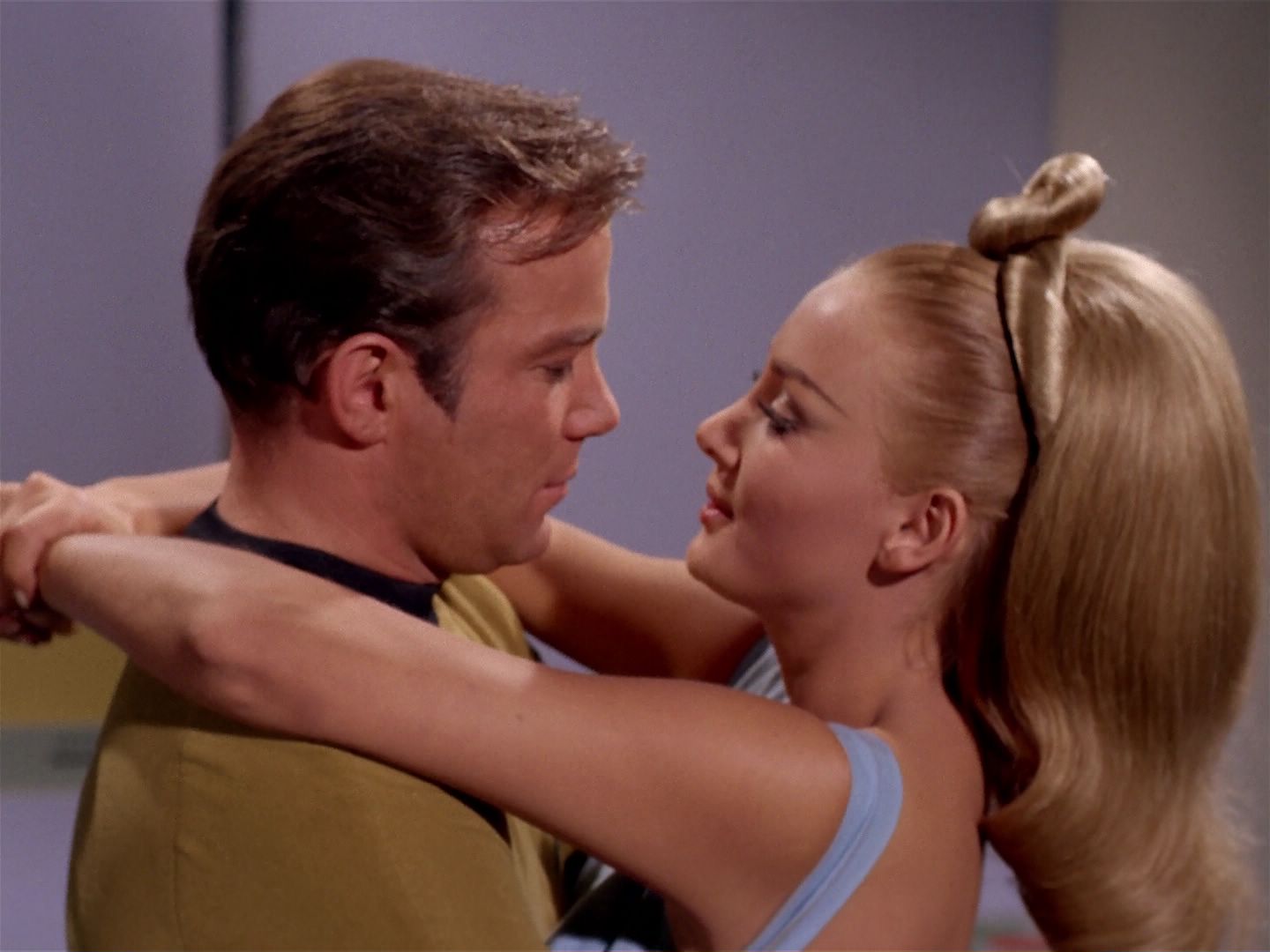 ariane179254_StarTrek_2x22_ByAnyOtherName_2792.jpg