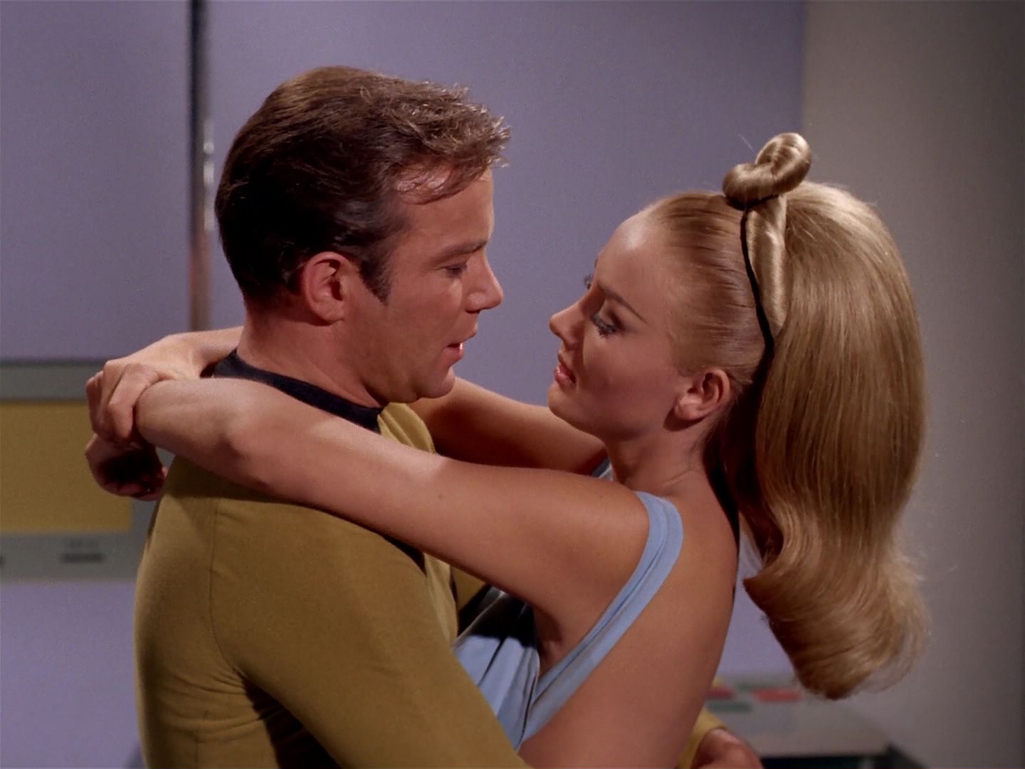 ariane179254_StarTrek_2x22_ByAnyOtherName_2795.jpg