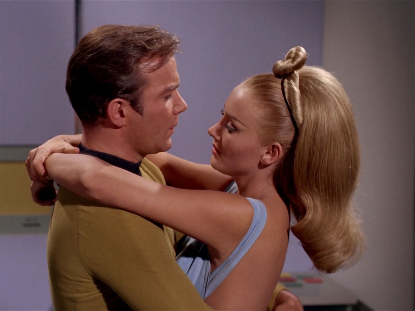 ariane179254_StarTrek_2x22_ByAnyOtherName_2798.jpg