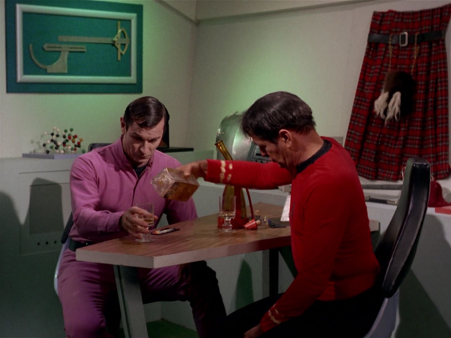 ariane179254_StarTrek_2x22_ByAnyOtherName_2884.jpg