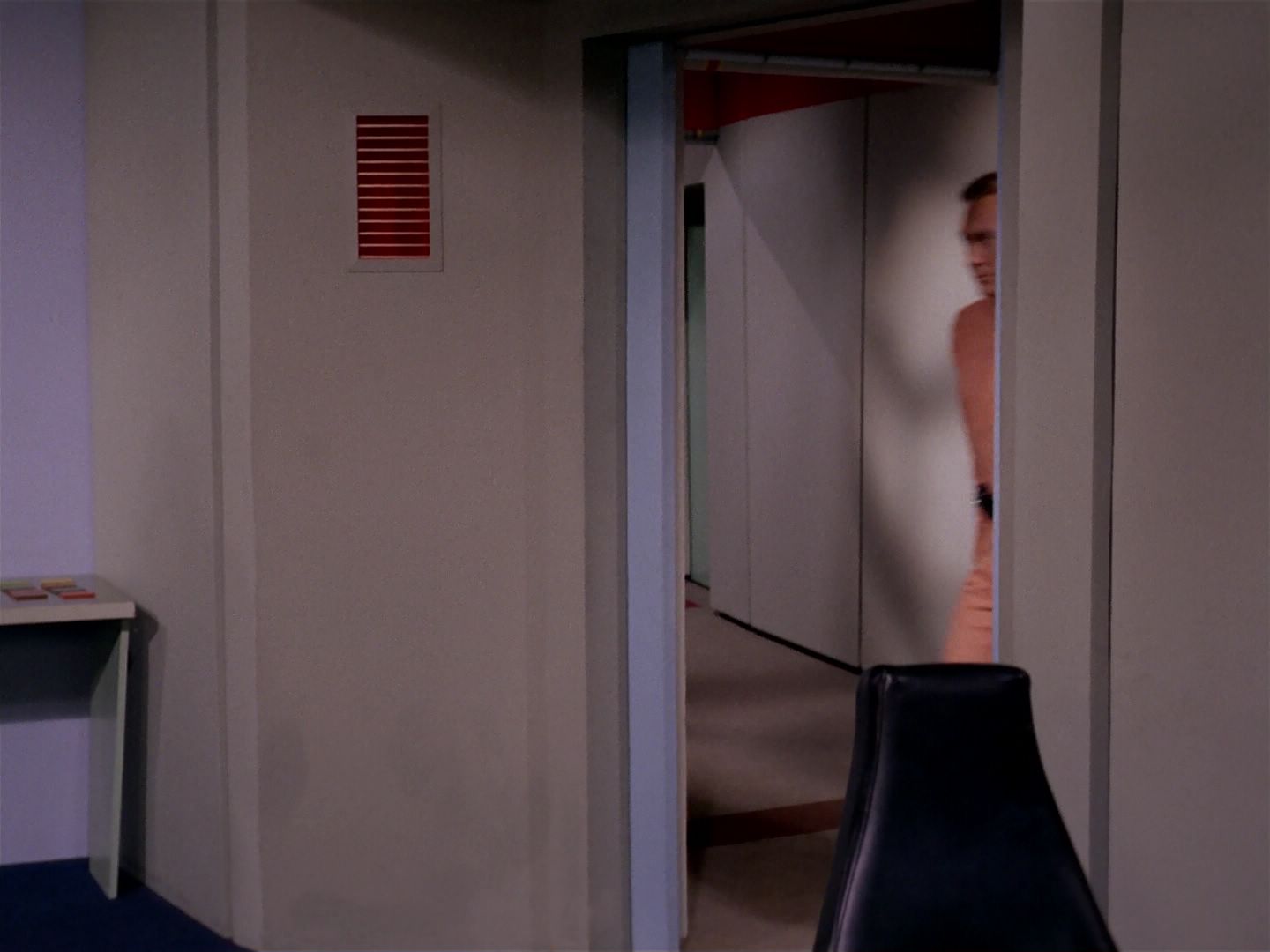 ariane179254_StarTrek_2x22_ByAnyOtherName_2958.jpg