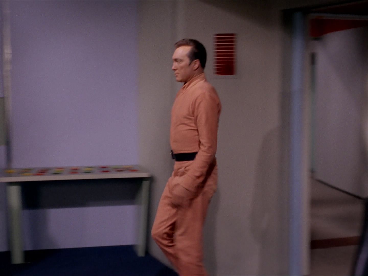 ariane179254_StarTrek_2x22_ByAnyOtherName_2959.jpg