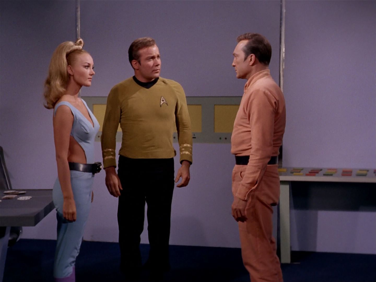 ariane179254_StarTrek_2x22_ByAnyOtherName_2962.jpg