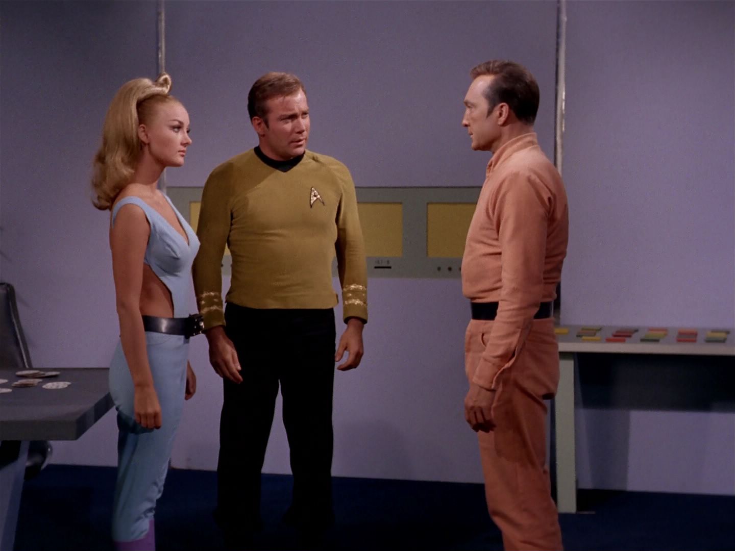 ariane179254_StarTrek_2x22_ByAnyOtherName_2966.jpg