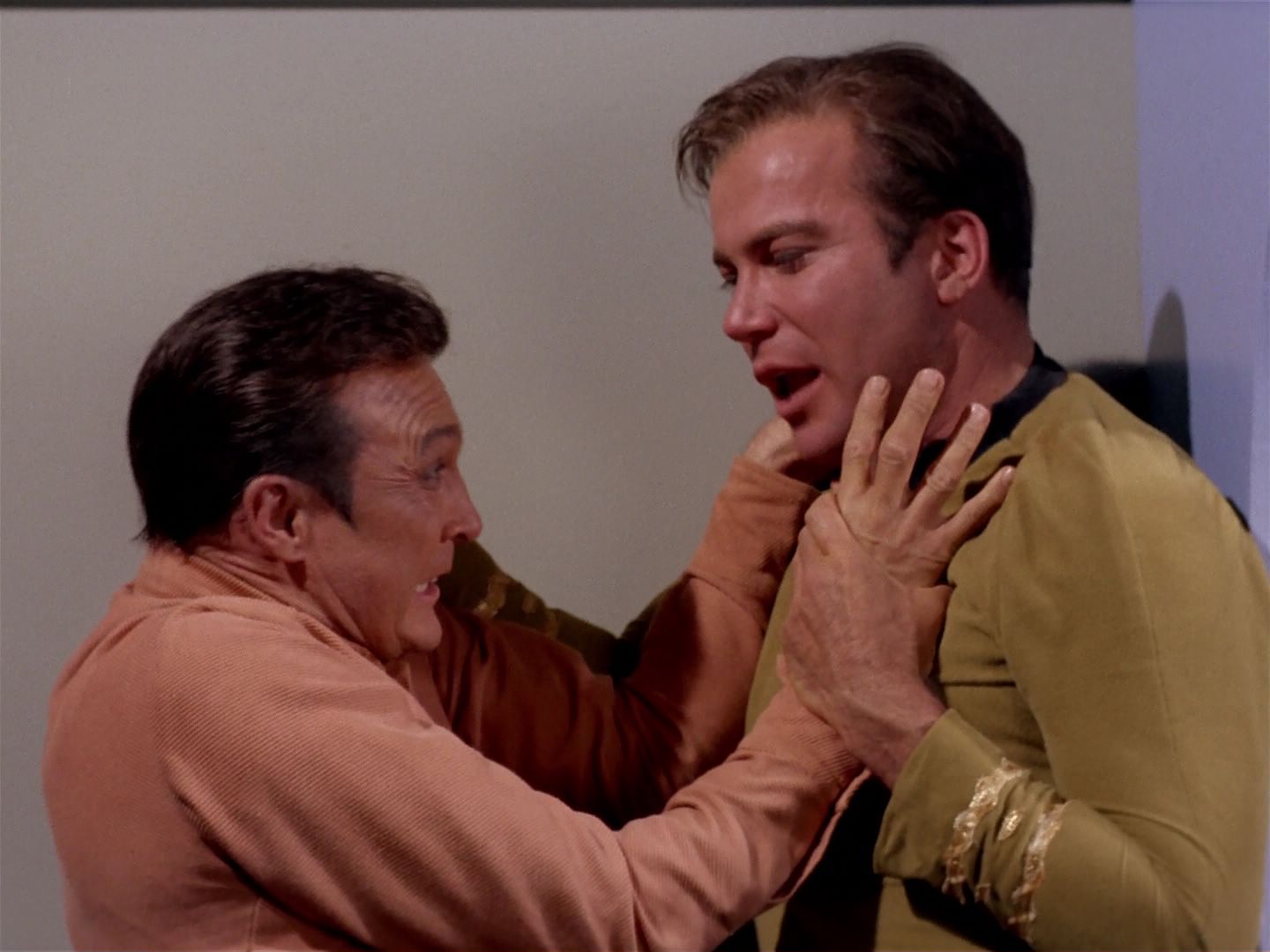 ariane179254_StarTrek_2x22_ByAnyOtherName_3004.jpg