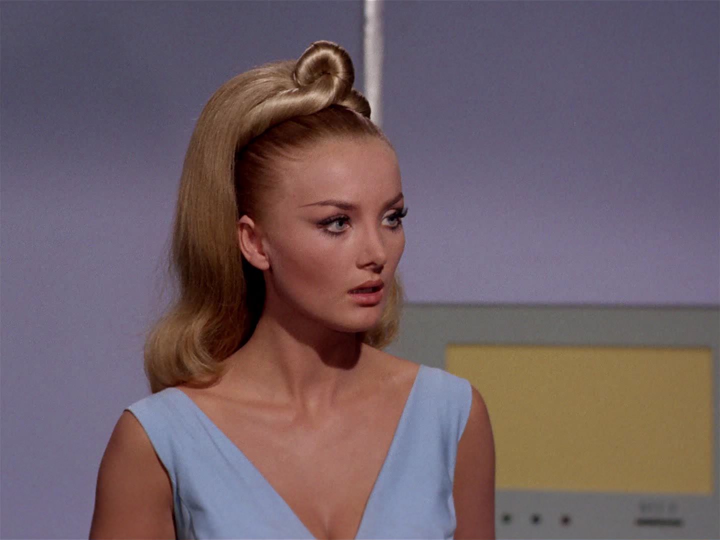 ariane179254_StarTrek_2x22_ByAnyOtherName_3047.jpg