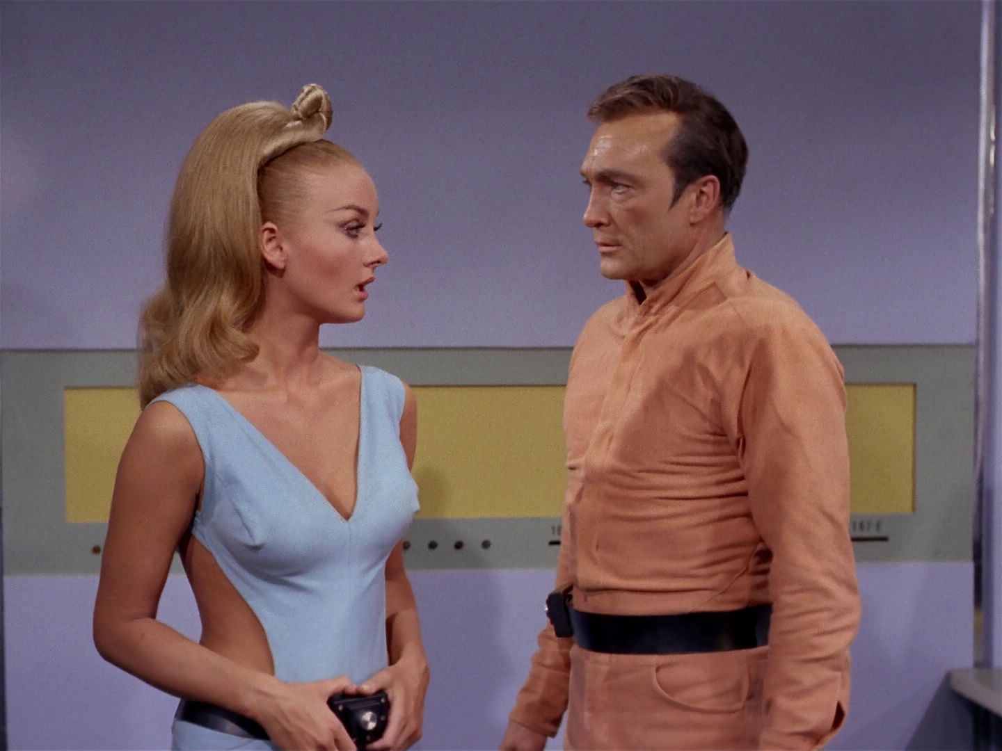 ariane179254_StarTrek_2x22_ByAnyOtherName_3170.jpg