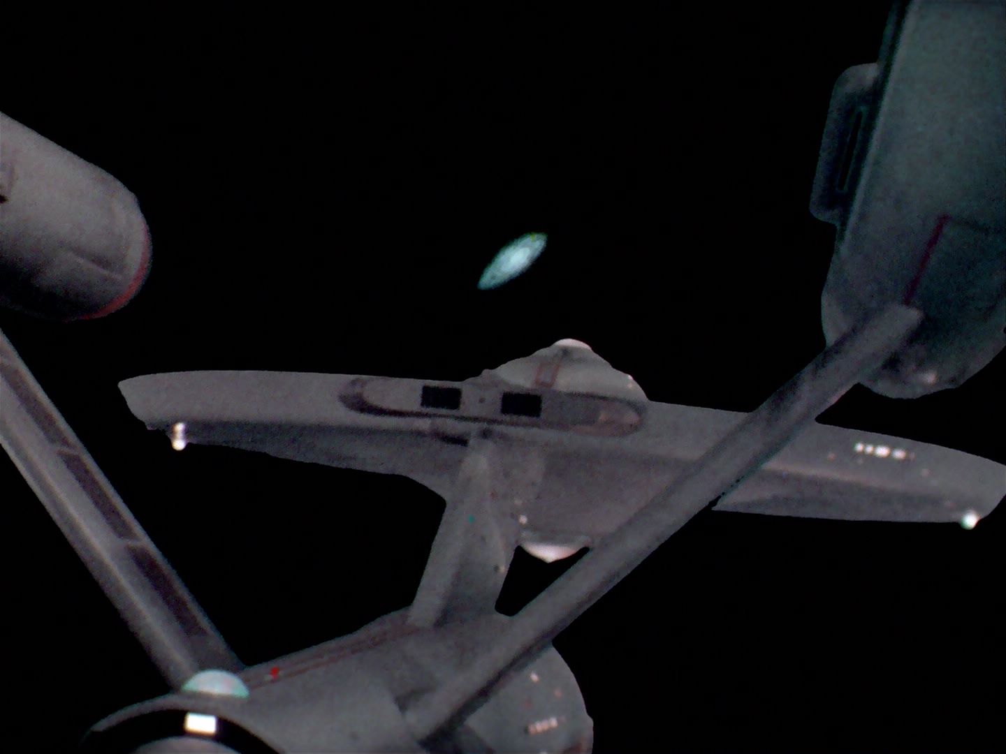 ariane179254_StarTrek_2x22_ByAnyOtherName_3232.jpg