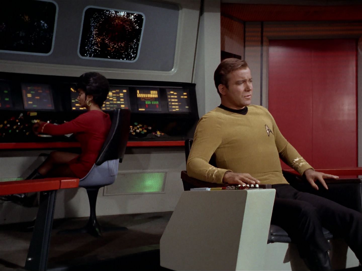 ariane179254_StarTrek_2x23_TheOmegaGlory_0042.jpg