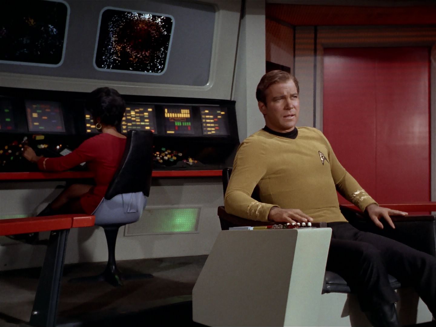 ariane179254_StarTrek_2x23_TheOmegaGlory_0043.jpg