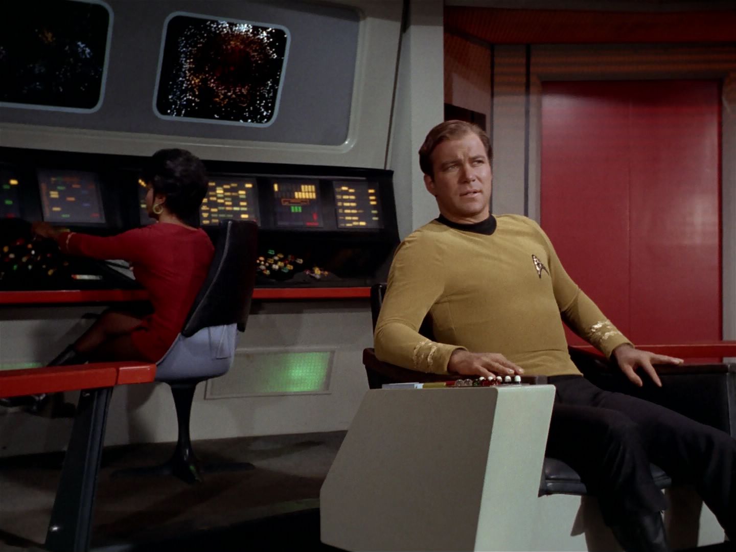 ariane179254_StarTrek_2x23_TheOmegaGlory_0048.jpg