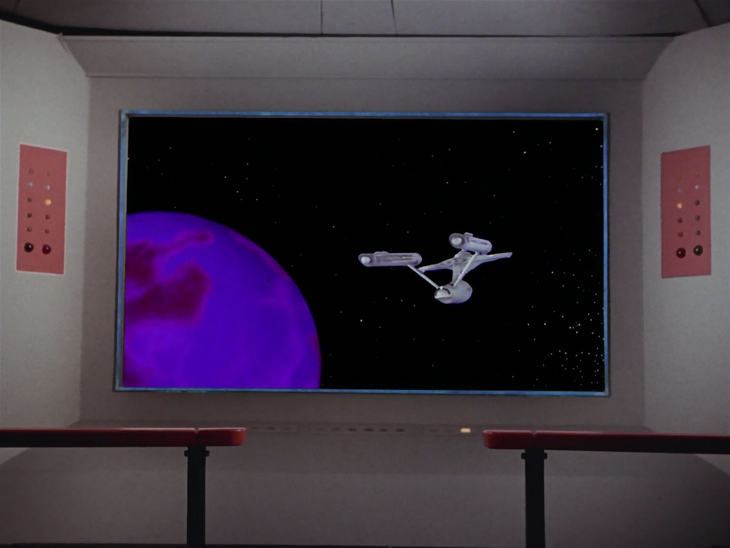 ariane179254_StarTrek_2x23_TheOmegaGlory_0069.jpg