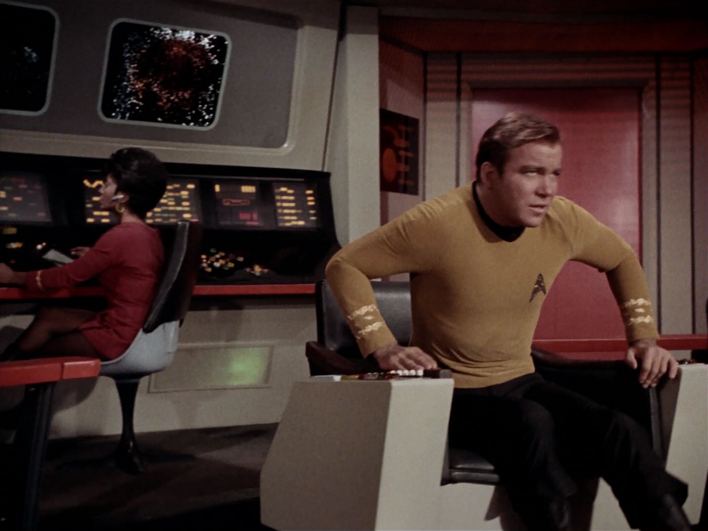 ariane179254_StarTrek_2x23_TheOmegaGlory_0076.jpg