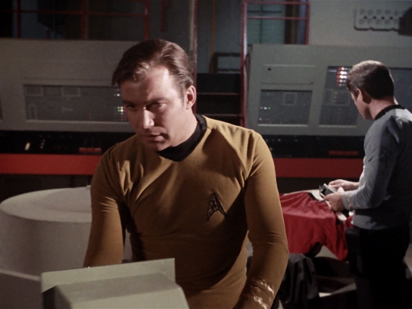 ariane179254_StarTrek_2x23_TheOmegaGlory_0243.jpg