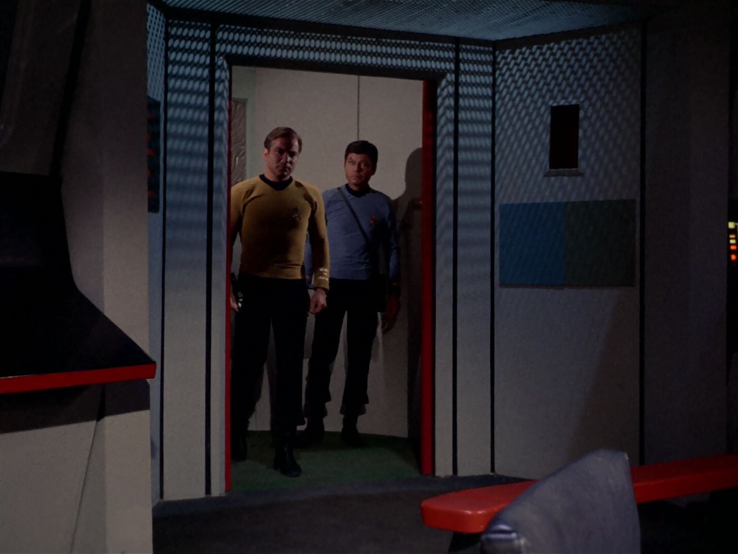 ariane179254_StarTrek_2x23_TheOmegaGlory_0292.jpg