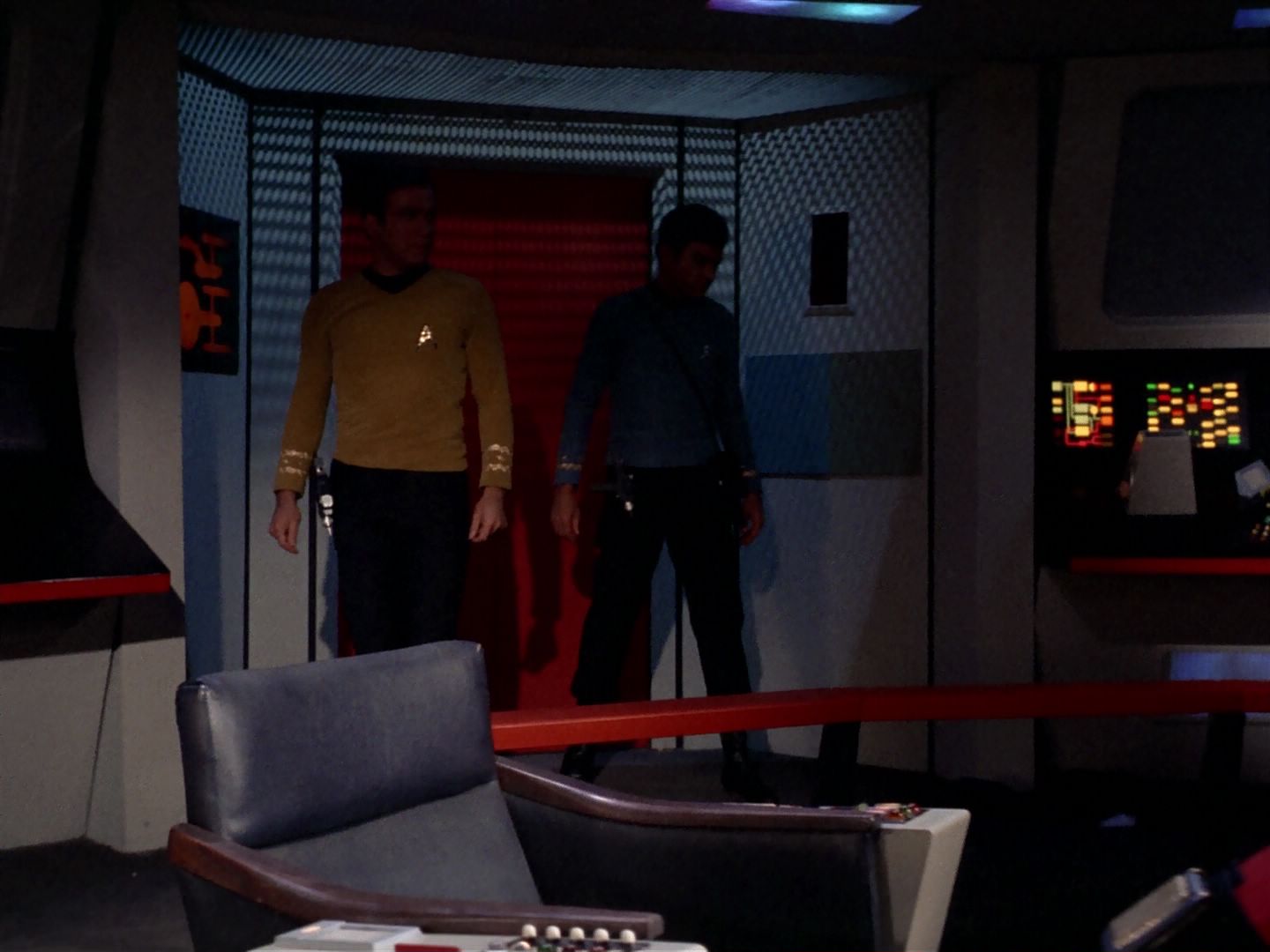 ariane179254_StarTrek_2x23_TheOmegaGlory_0296.jpg
