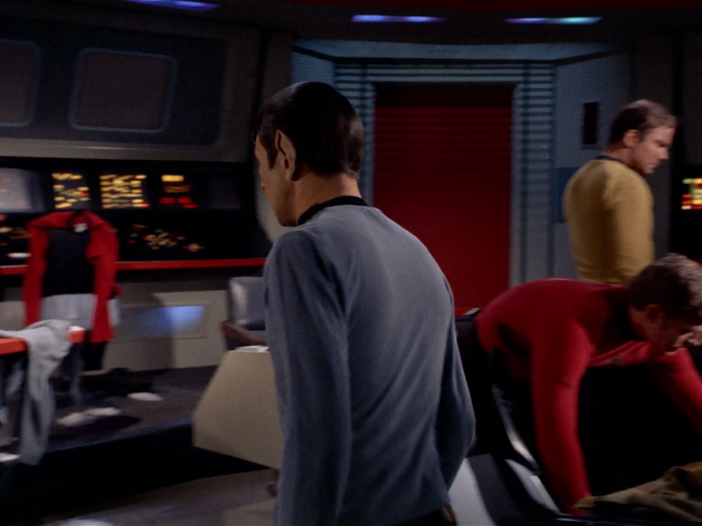 ariane179254_StarTrek_2x23_TheOmegaGlory_0325.jpg