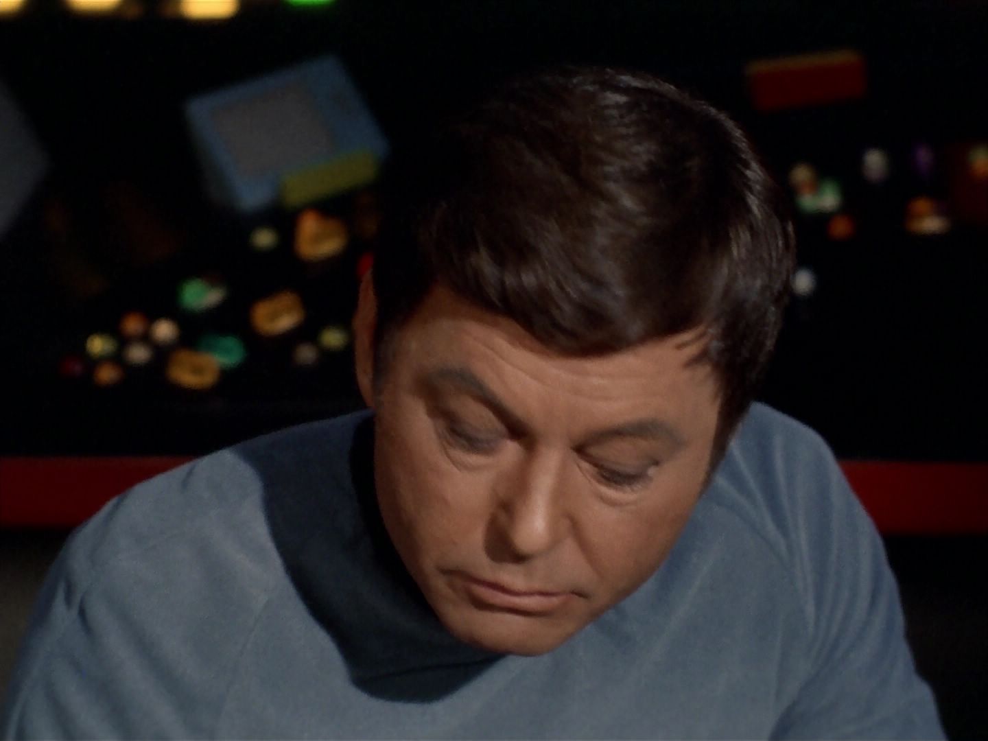 ariane179254_StarTrek_2x23_TheOmegaGlory_0355.jpg