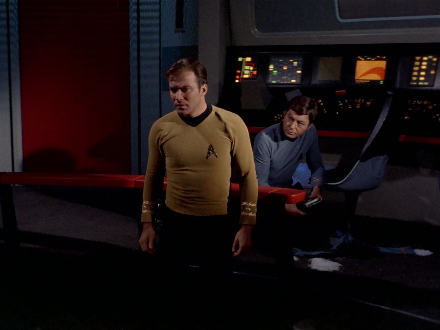 ariane179254_StarTrek_2x23_TheOmegaGlory_0379.jpg