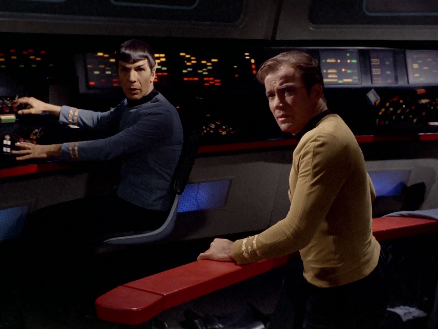 ariane179254_StarTrek_2x23_TheOmegaGlory_0389.jpg