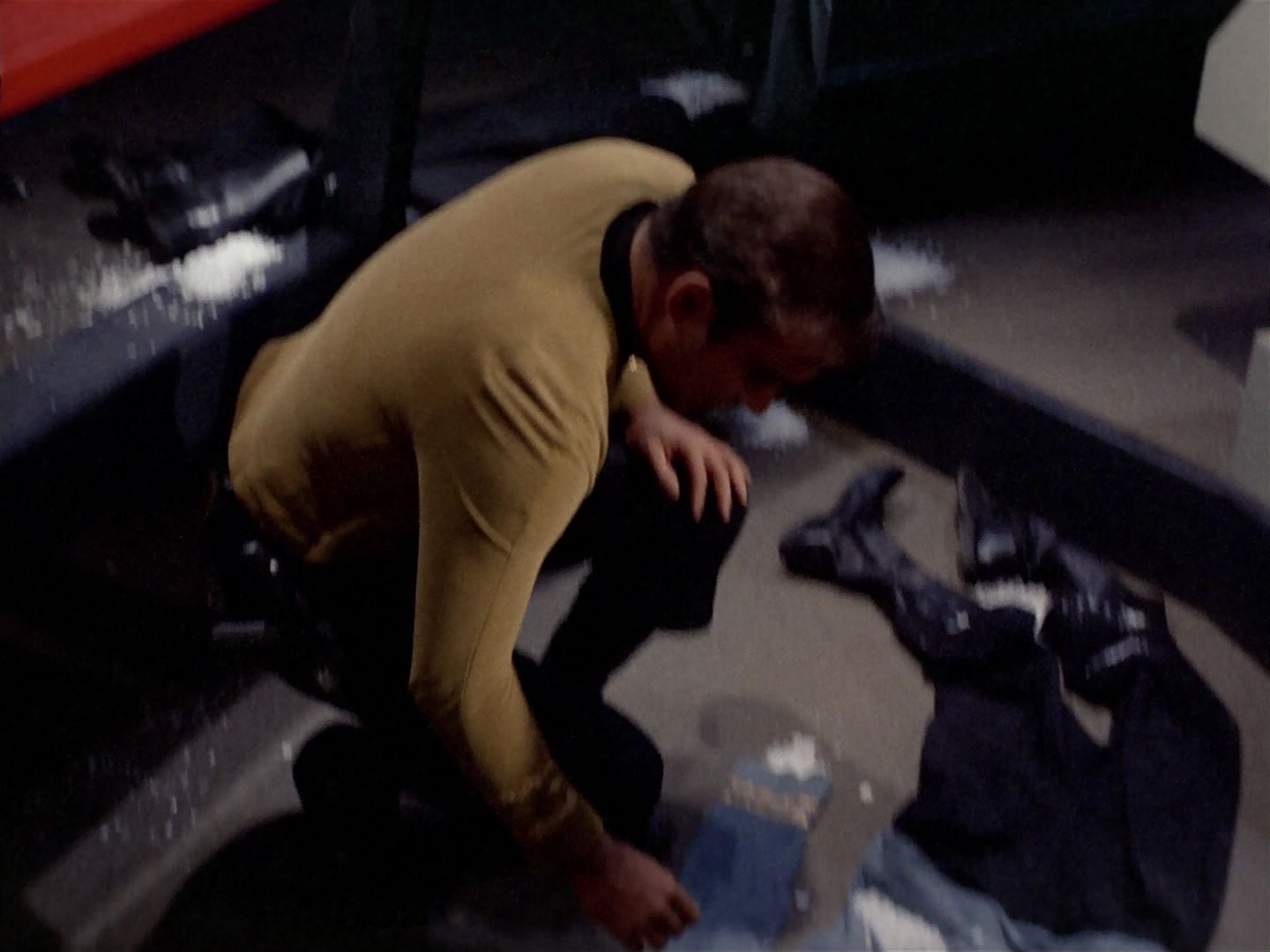 ariane179254_StarTrek_2x23_TheOmegaGlory_0436.jpg
