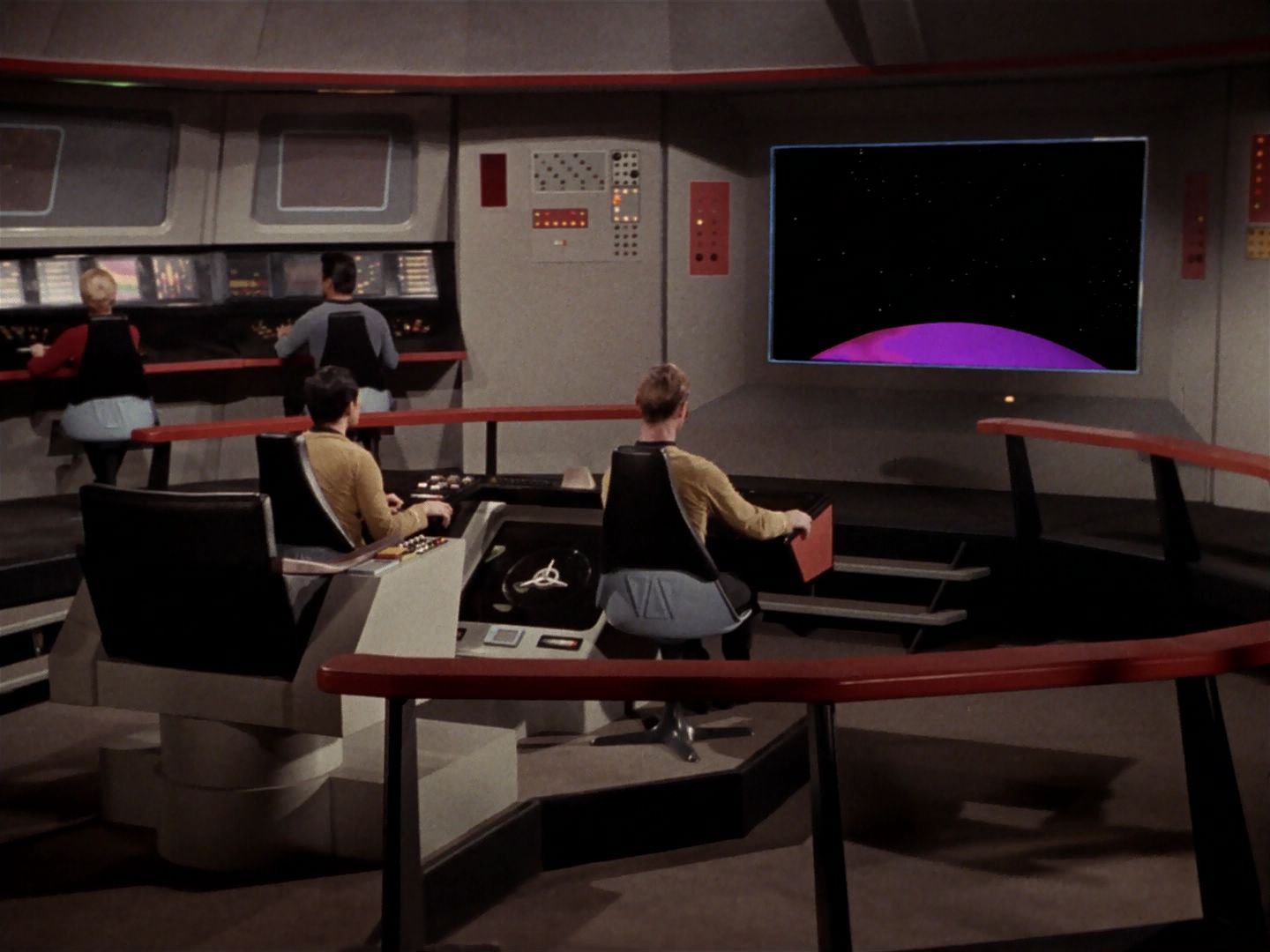ariane179254_StarTrek_2x23_TheOmegaGlory_0630.jpg