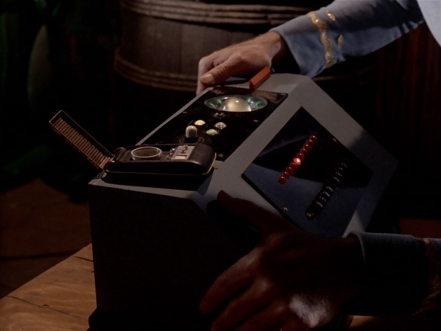 ariane179254_StarTrek_2x23_TheOmegaGlory_0654.jpg