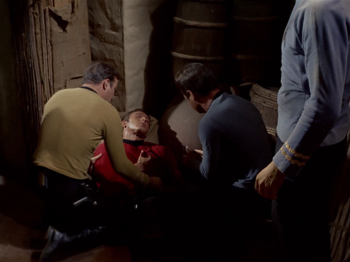 ariane179254_StarTrek_2x23_TheOmegaGlory_0731.jpg