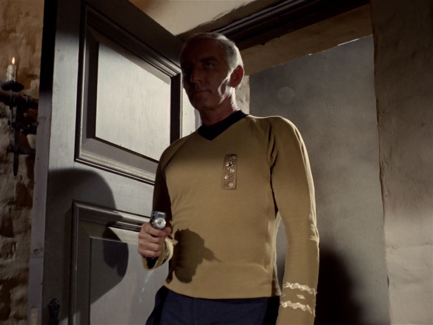 ariane179254_StarTrek_2x23_TheOmegaGlory_0845.jpg