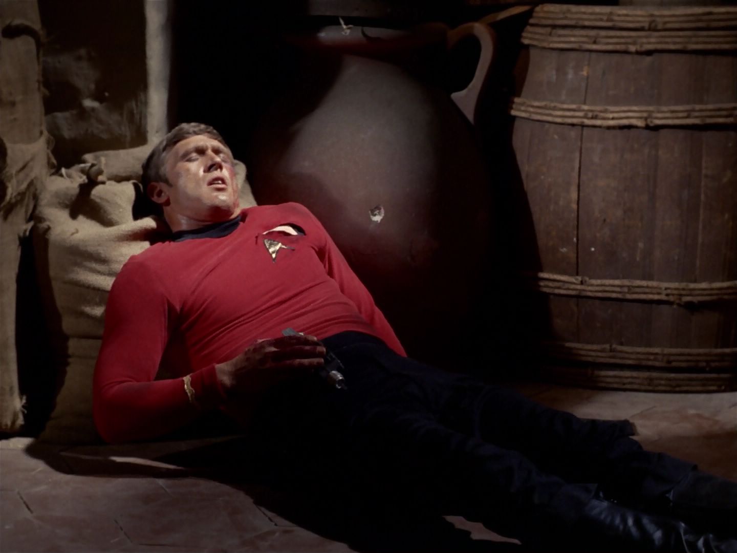 ariane179254_StarTrek_2x23_TheOmegaGlory_0860.jpg