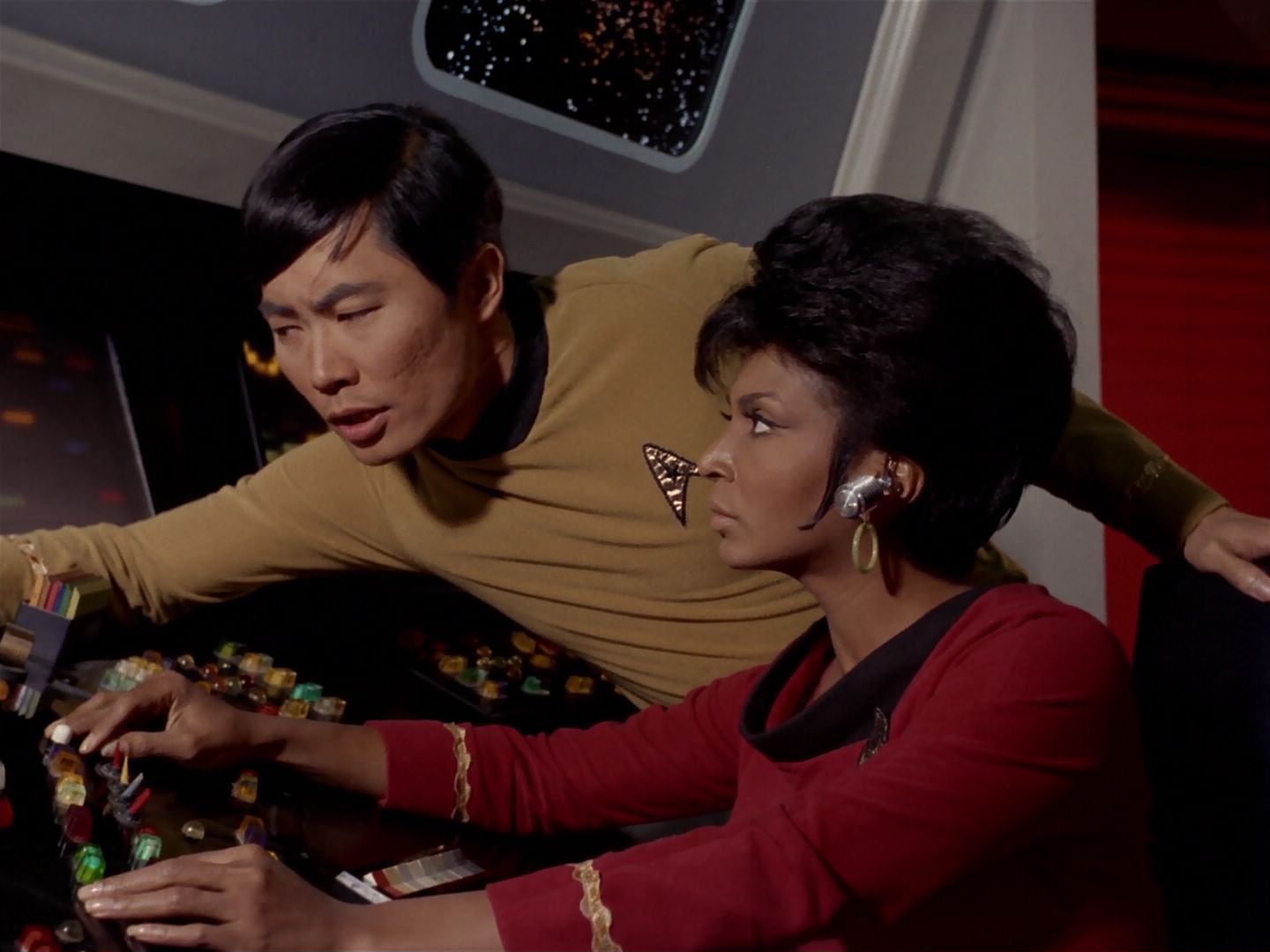 ariane179254_StarTrek_2x23_TheOmegaGlory_0922.jpg