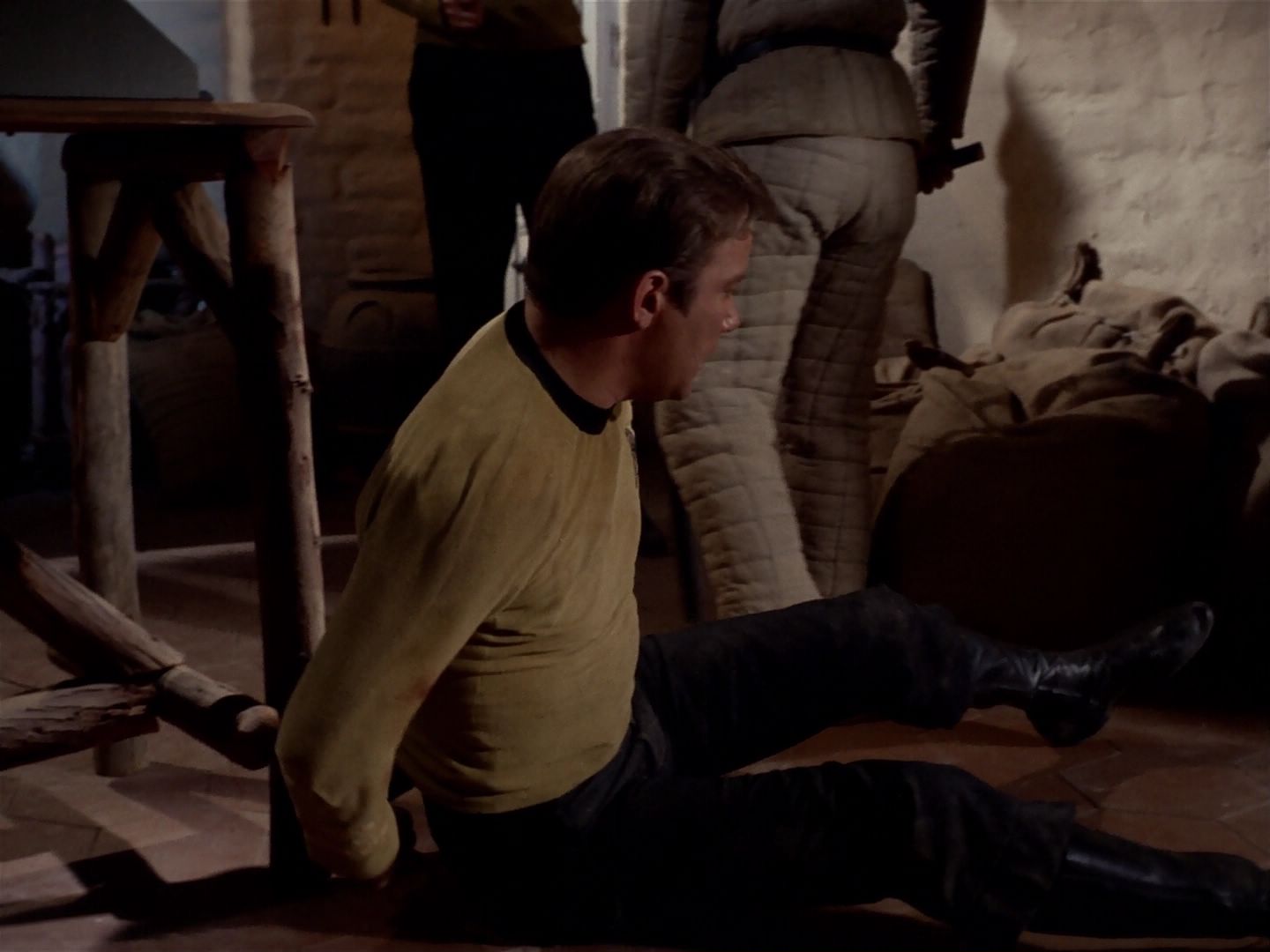 ariane179254_StarTrek_2x23_TheOmegaGlory_0998.jpg
