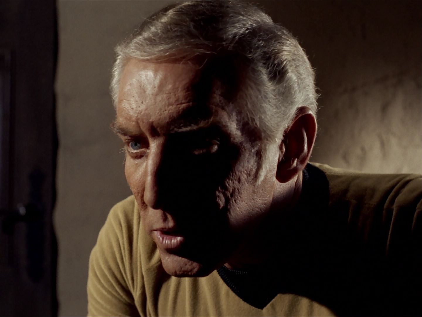 ariane179254_StarTrek_2x23_TheOmegaGlory_1046.jpg