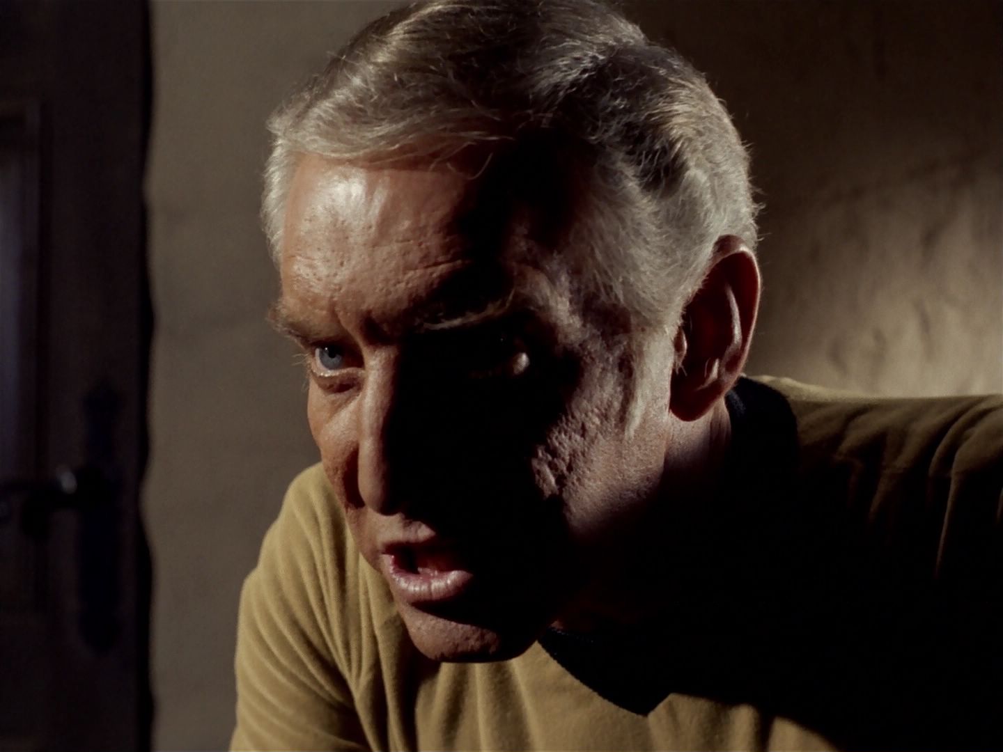 ariane179254_StarTrek_2x23_TheOmegaGlory_1051.jpg