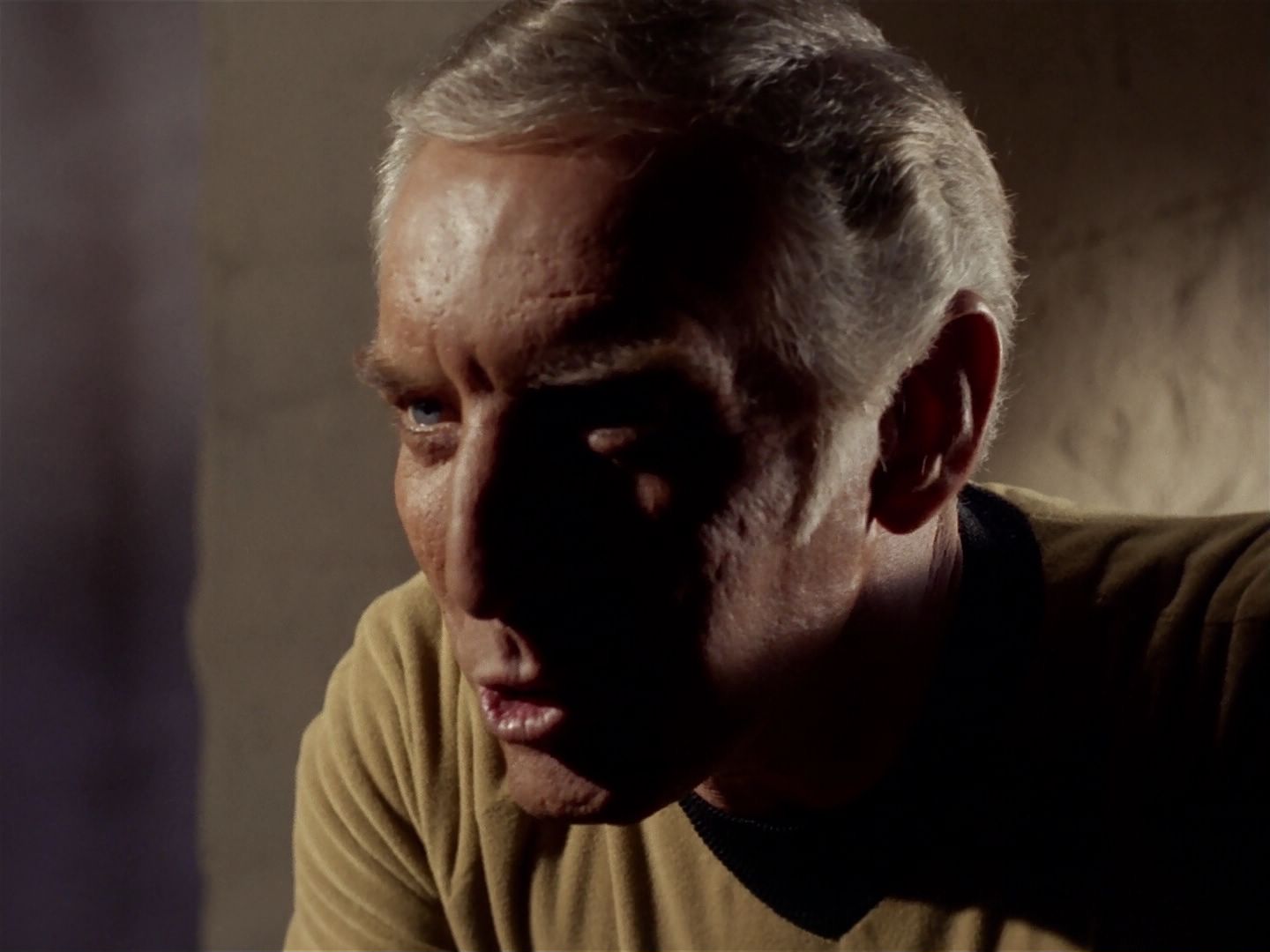 ariane179254_StarTrek_2x23_TheOmegaGlory_1107.jpg