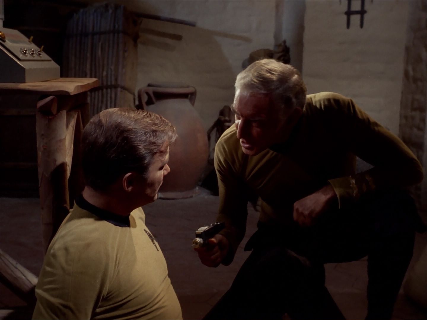 ariane179254_StarTrek_2x23_TheOmegaGlory_1123.jpg