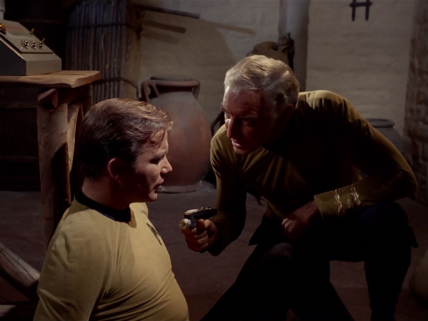 ariane179254_StarTrek_2x23_TheOmegaGlory_1157.jpg