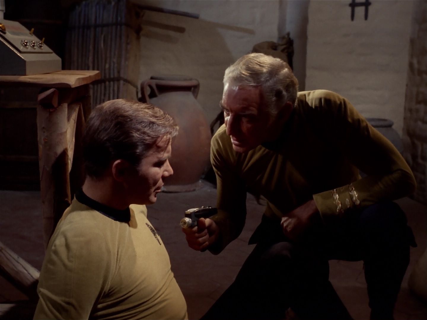 ariane179254_StarTrek_2x23_TheOmegaGlory_1158.jpg
