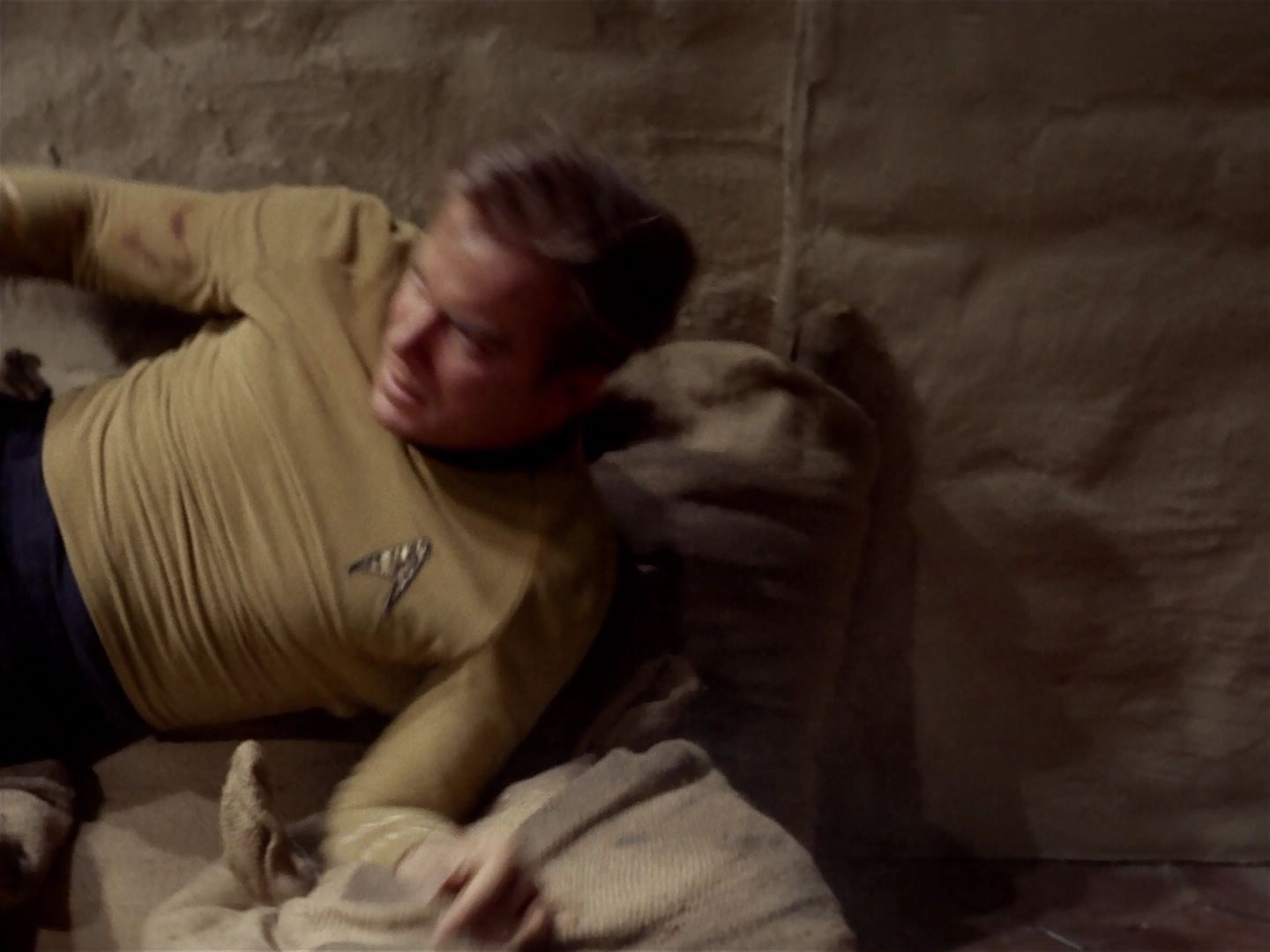 ariane179254_StarTrek_2x23_TheOmegaGlory_1174.jpg