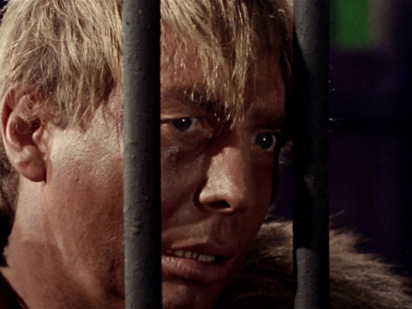 ariane179254_StarTrek_2x23_TheOmegaGlory_1210.jpg