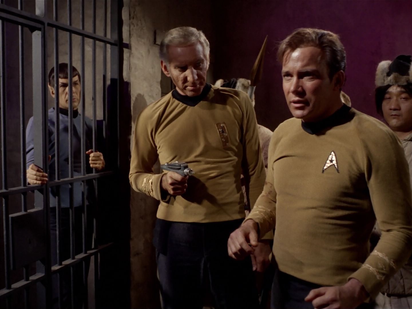 ariane179254_StarTrek_2x23_TheOmegaGlory_1231.jpg