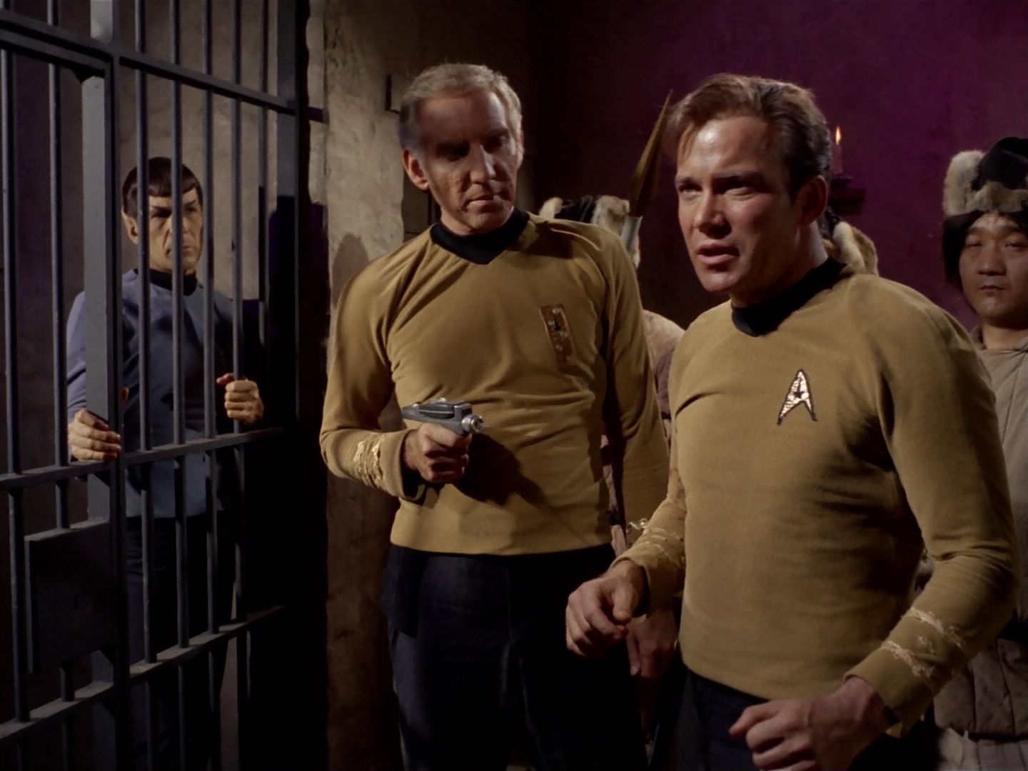 ariane179254_StarTrek_2x23_TheOmegaGlory_1232.jpg