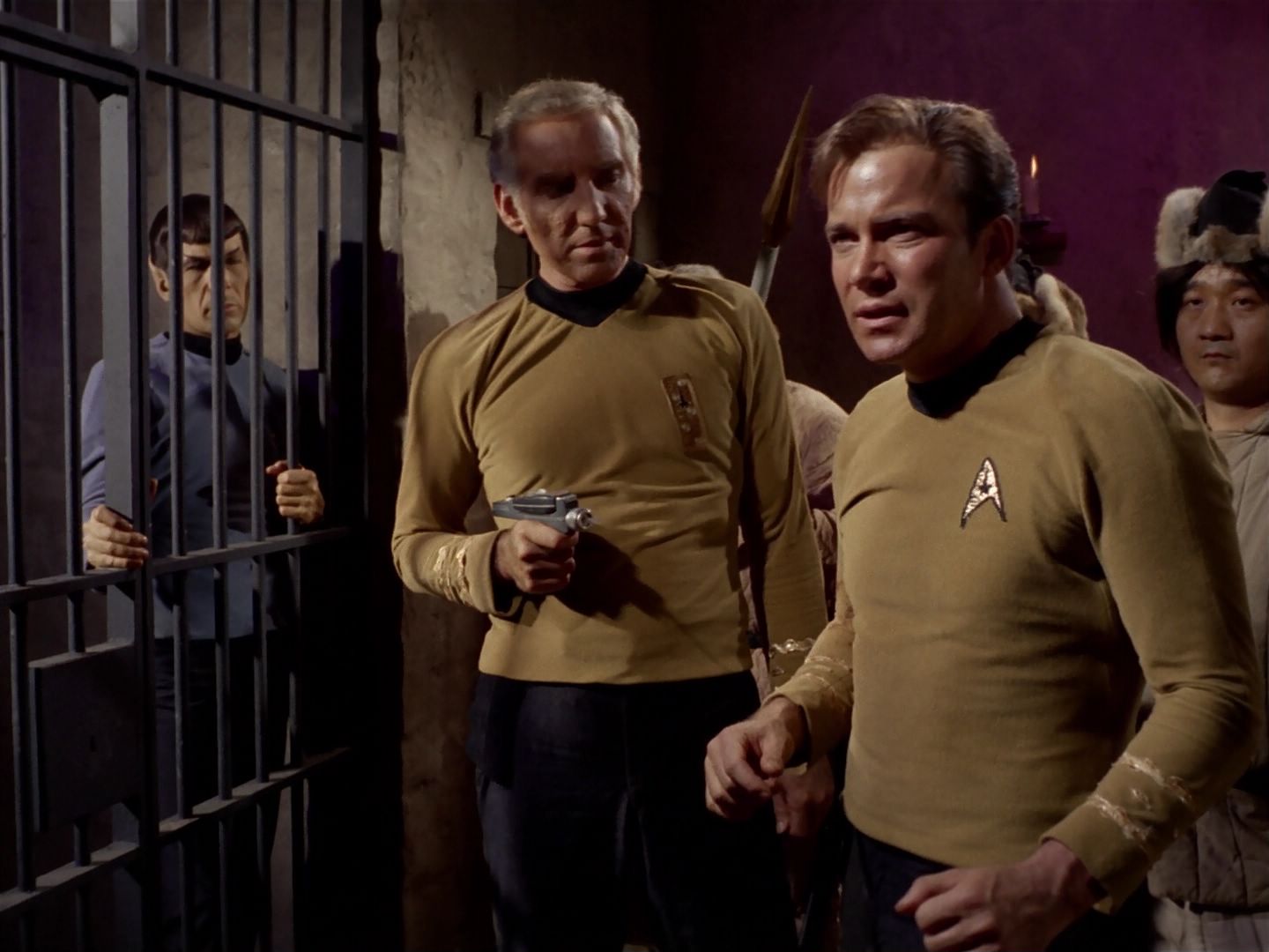ariane179254_StarTrek_2x23_TheOmegaGlory_1236.jpg